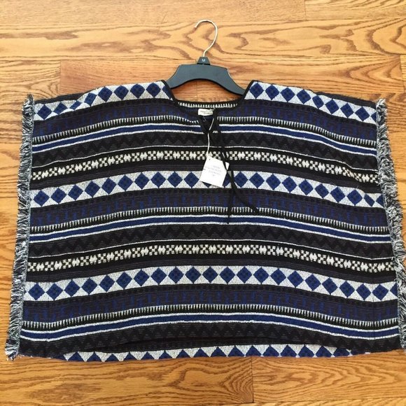 NWT-Anais & i Zoe poncho, orig. $97, size 8 - Picture 2 of 3